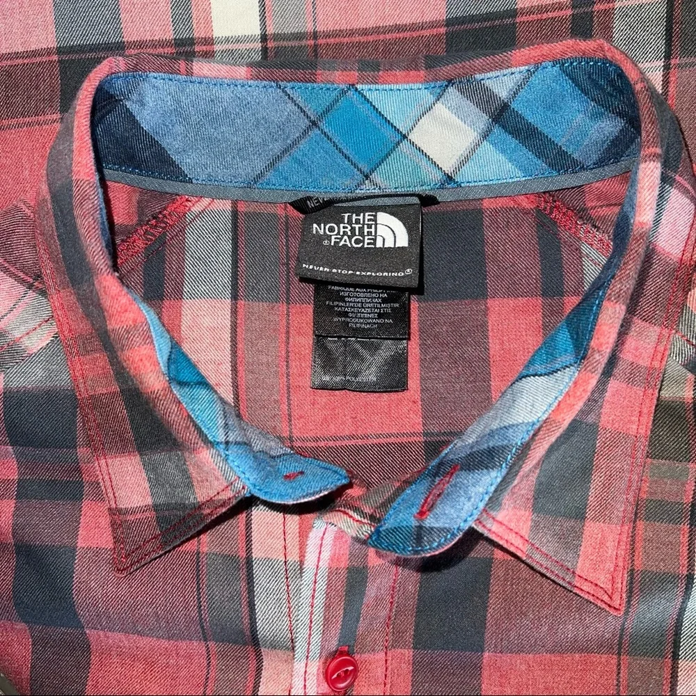 The North Face Men’s Long Sleeve Button Up Shirt Size Medium